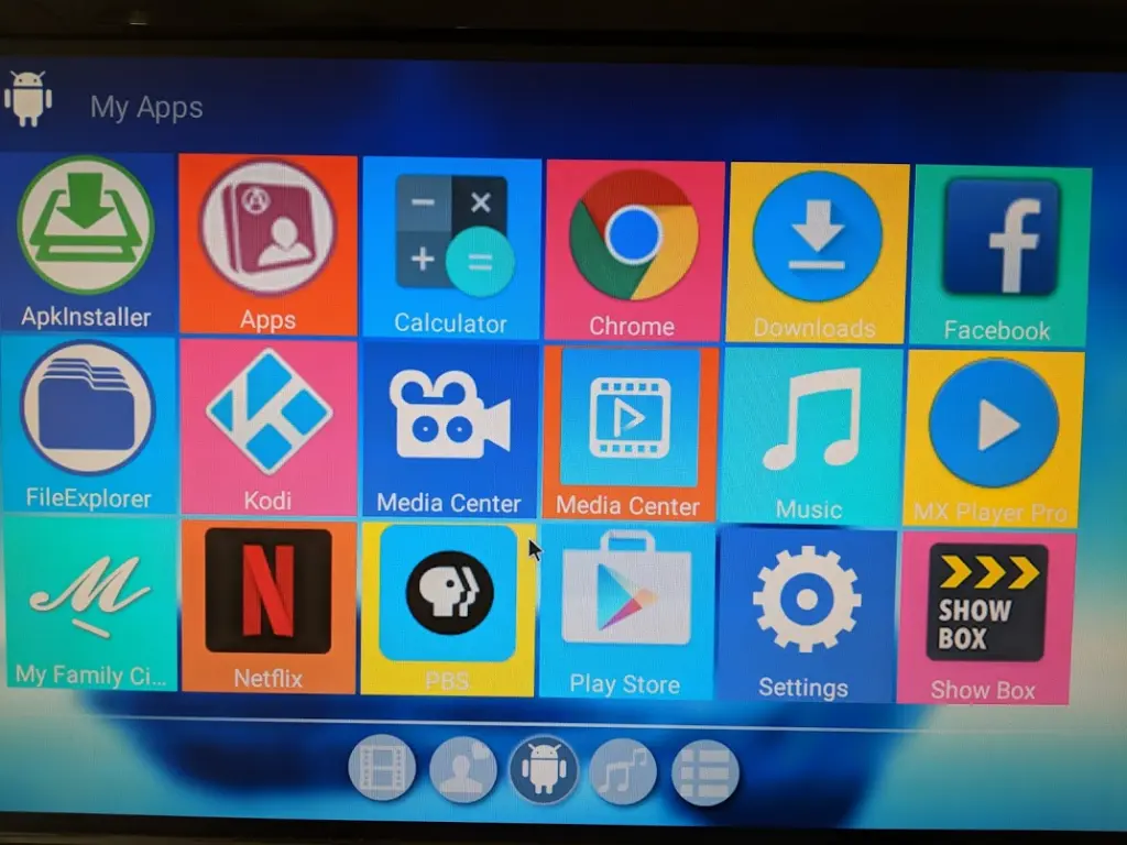 As you can see, the mouse is visible on the center of the screen. Source: Flixed.io