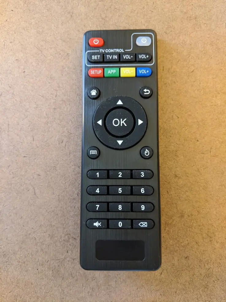 The remote included with the MX Pro. Source: Flixed.io